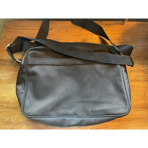 Tommy Hilfiger Smooth Nylon Medium Black Crossbody Shoulder bag - Picture 2 of 4